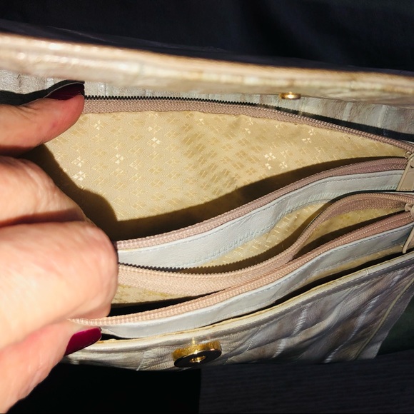 Unique and genuine Eel skin clutch - Picture 3 of 7